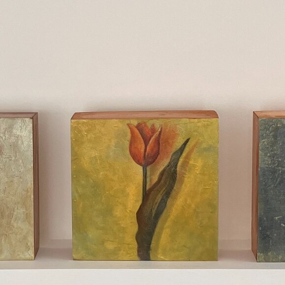 Trio of Single Tulips - Made by The Tulip Box  Montreal QC - On Wooden Block Fra - Picture 2 of 16